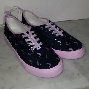 Old Navy Sneakers